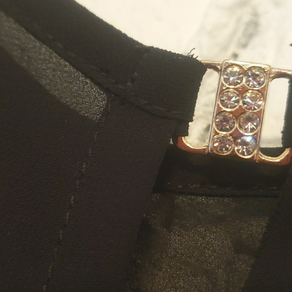 Sheer sleeveless blouse with front back and side slit & gem/gold small buckle - Picture 2 of 6